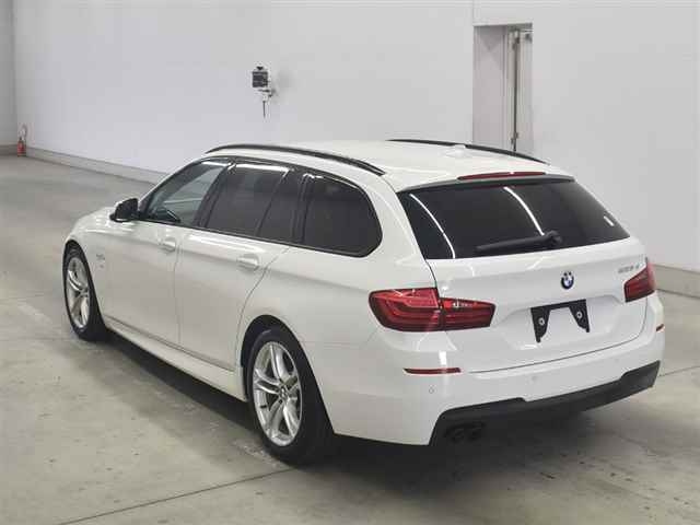 BMW 5 SERIES 2013