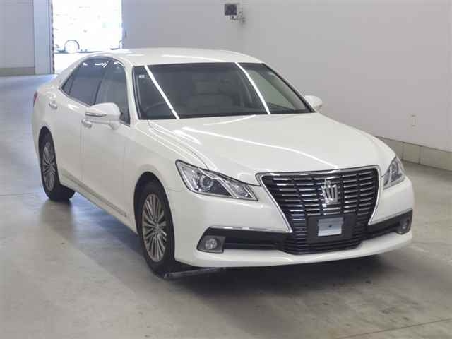 TOYOTA CROWN 2013