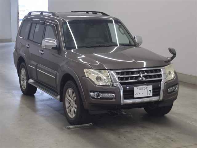 MITSUBISHI PAJERO 2014