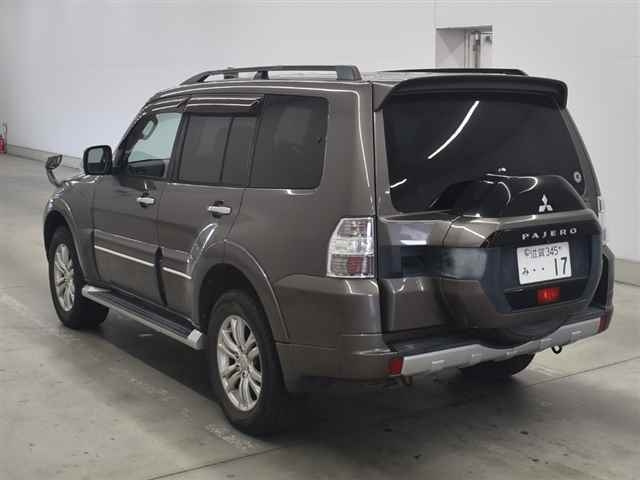 MITSUBISHI PAJERO 2014