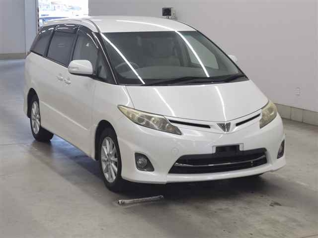TOYOTA ESTIMA 2010