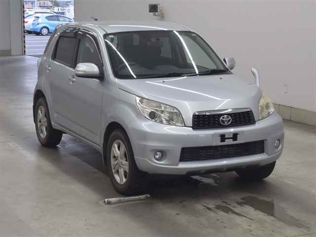TOYOTA RUSH 2009
