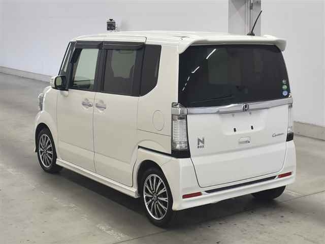 HONDA N BOX 2017