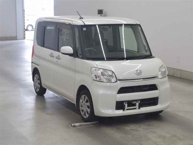 DAIHATSU TANTO 2014