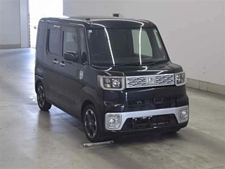 DAIHATSU WAKE 2015