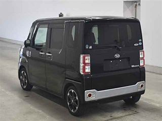 DAIHATSU WAKE 2015