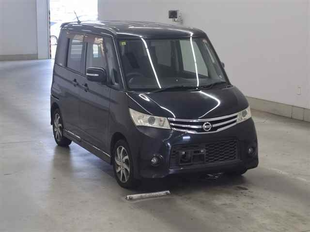 NISSAN ROOX 2010