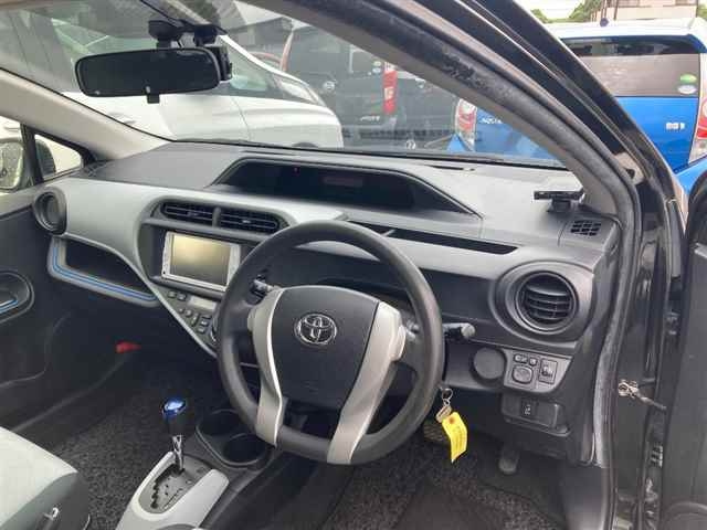TOYOTA AQUA 2014