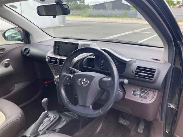 TOYOTA IQ 2009