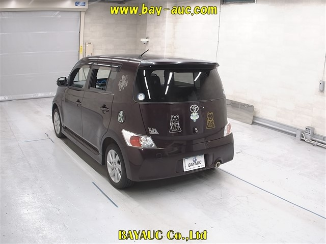 TOYOTA BB 2012