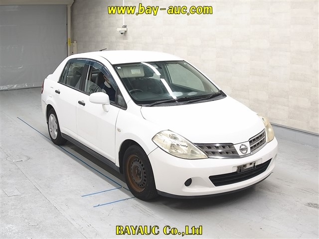 NISSAN TIIDA LATIO 2010