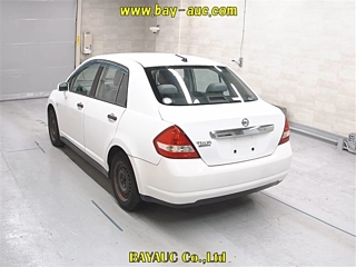 NISSAN TIIDA LATIO 2010