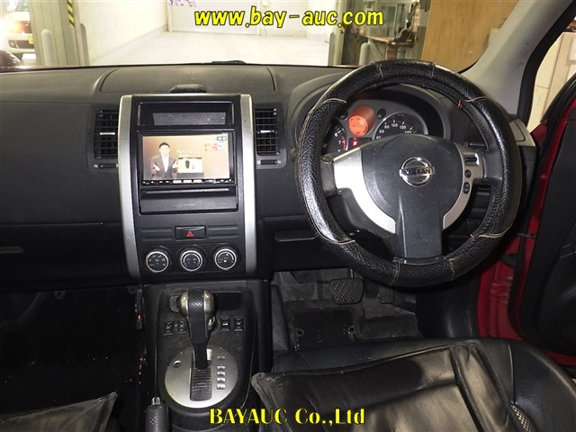 NISSAN X-TRAIL 2010