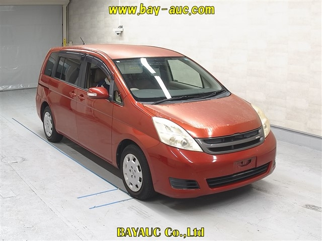TOYOTA ISIS 2013