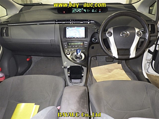TOYOTA PRIUS 2010