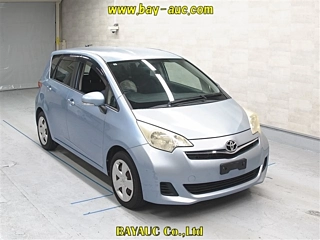 TOYOTA RACTIS 2011