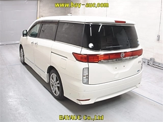 NISSAN ELGRAND 2010