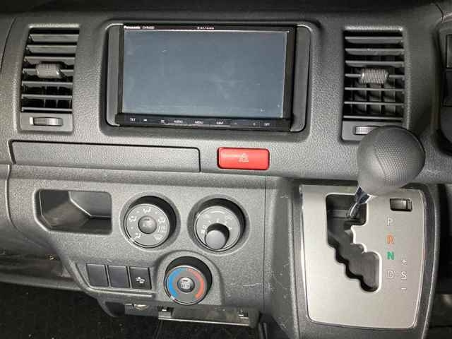 TOYOTA HIACE VAN 2020