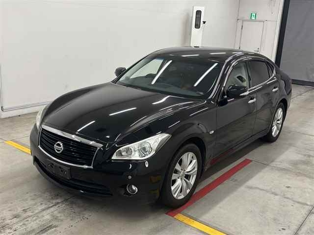 NISSAN FUGA 2011