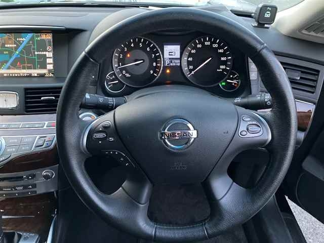 NISSAN FUGA 2011