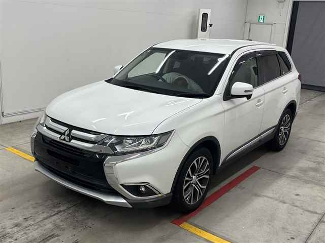 MITSUBISHI OUTLANDER 2017