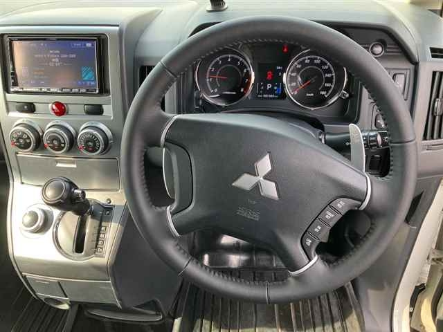 MITSUBISHI DELICA D5 2010