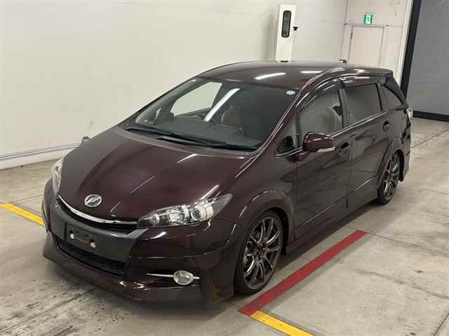 TOYOTA WISH 2014