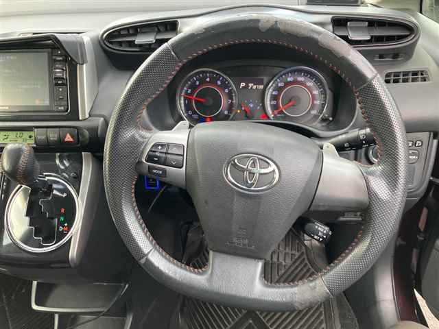 TOYOTA WISH 2014
