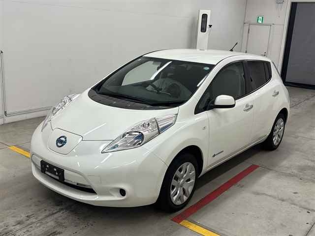 NISSAN LEAF 2015