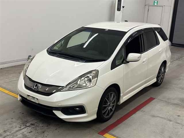 HONDA FIT SHUTTLE 2014
