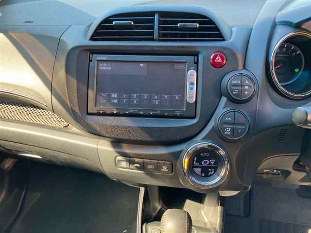 HONDA FIT SHUTTLE 2014