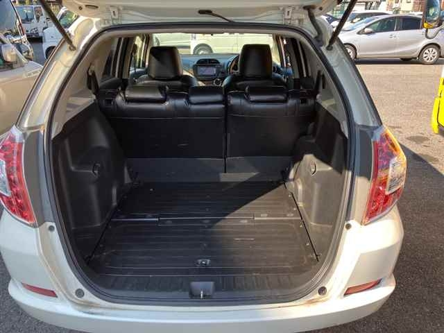 HONDA FIT SHUTTLE 2014