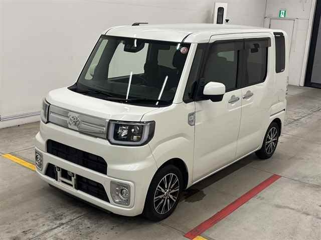 TOYOTA PIXIS MEGA 2018