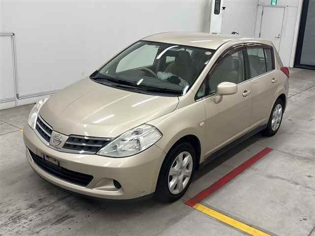 NISSAN TIIDA 2008