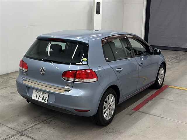 VOLKSWAGEN GOLF 2012