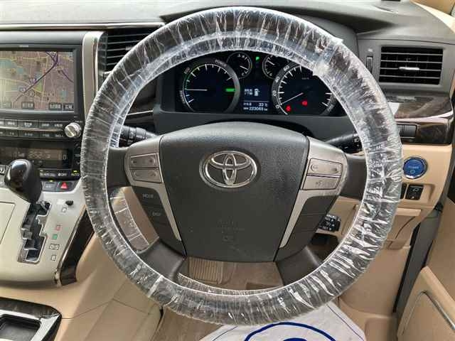 TOYOTA ALPHARD 2012