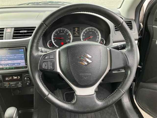 SUZUKI SWIFT 2011
