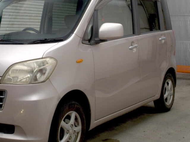 DAIHATSU TANTO EXE 2010