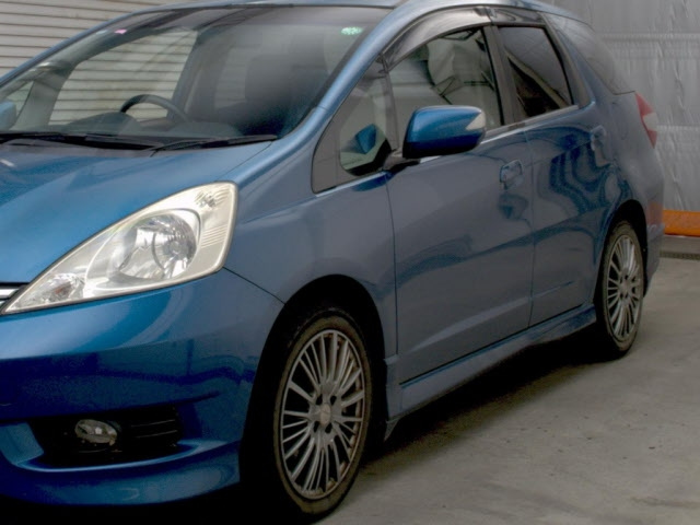 HONDA FIT SHUTTLE 2011