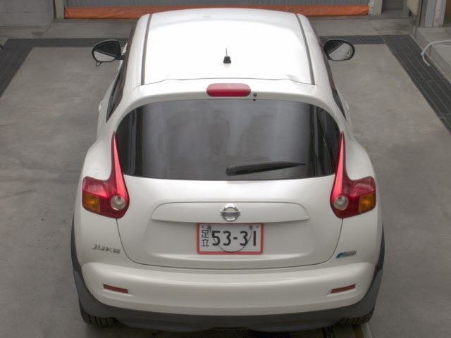 NISSAN JUKE 2012