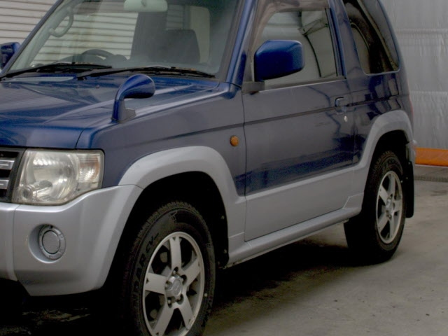 MITSUBISHI PAJERO MINI 2008