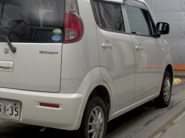 SUZUKI MRWAGON 2012
