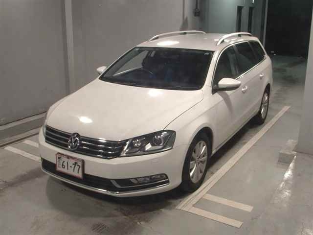 VOLKSWAGEN PASSAT VARIANT 2014