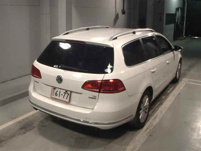 VOLKSWAGEN PASSAT VARIANT 2014