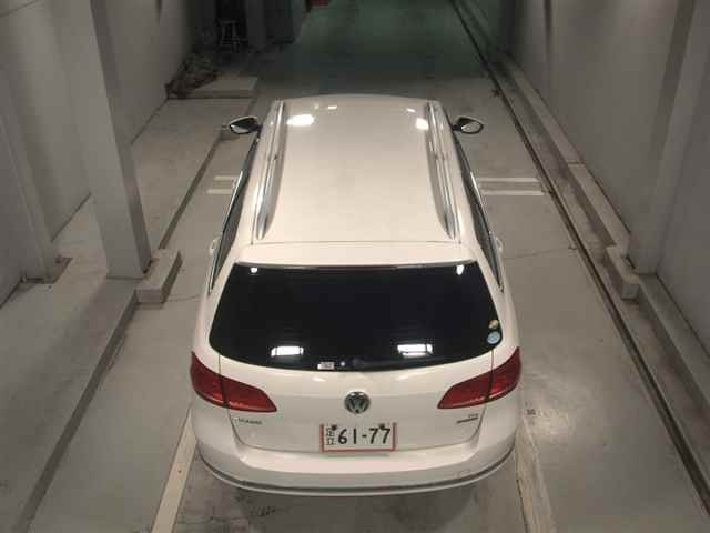 VOLKSWAGEN PASSAT VARIANT 2014