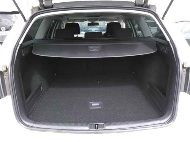 VOLKSWAGEN PASSAT VARIANT 2014