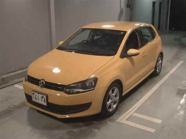 VOLKSWAGEN POLO 2010