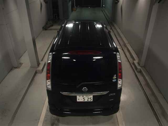 NISSAN SERENA 2011