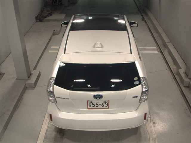 TOYOTA PRIUS ALPHA 2012