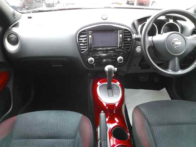 NISSAN JUKE 2010